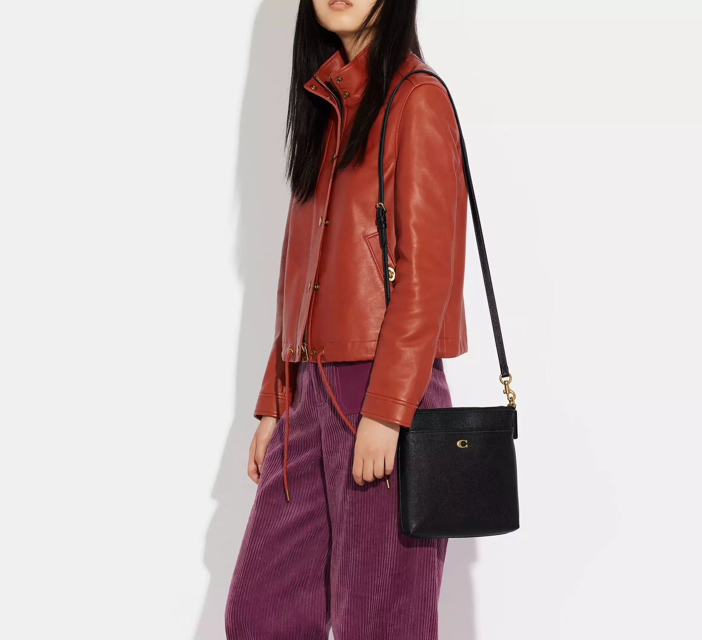 Kitt Messenger Crossbody Bag