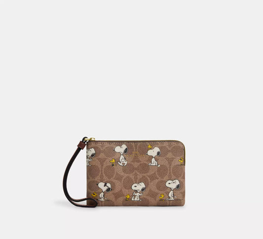 Wristlet