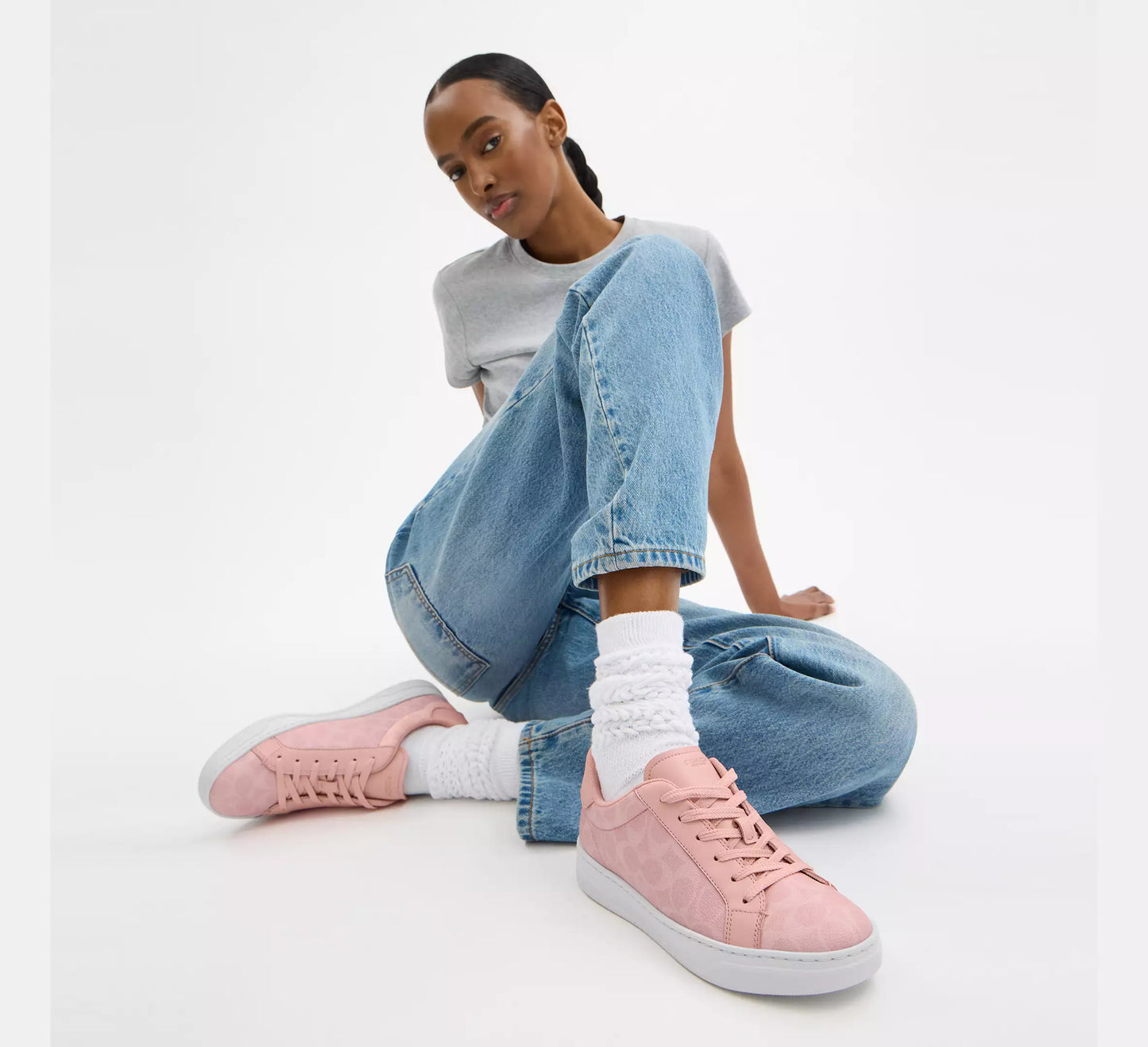 Sneaker In Signature Canvas